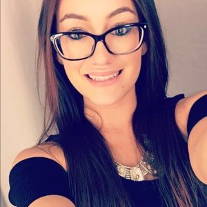 Meet your Posher, Briana